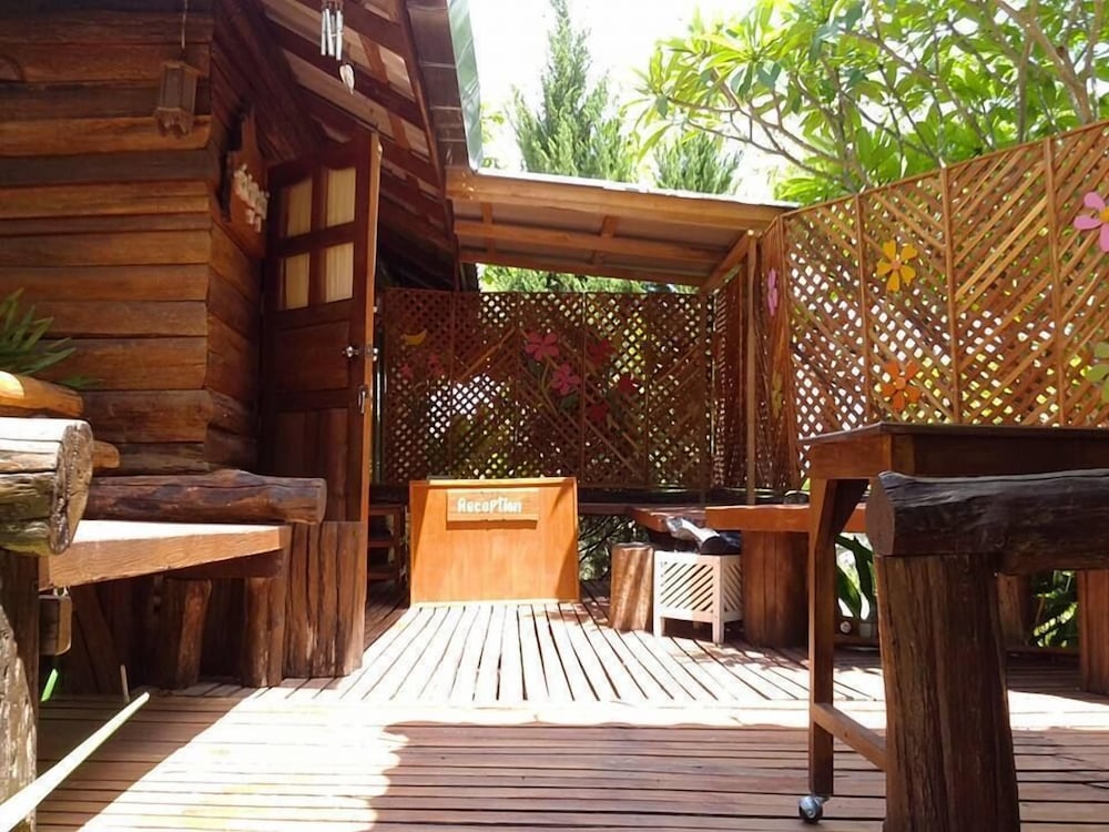Montri Garden House 5/29