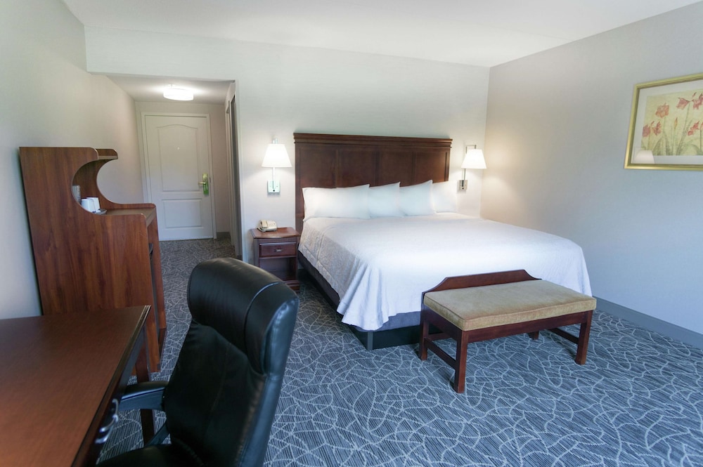Hampton Inn And Suites Berkshires Lenox 45/59