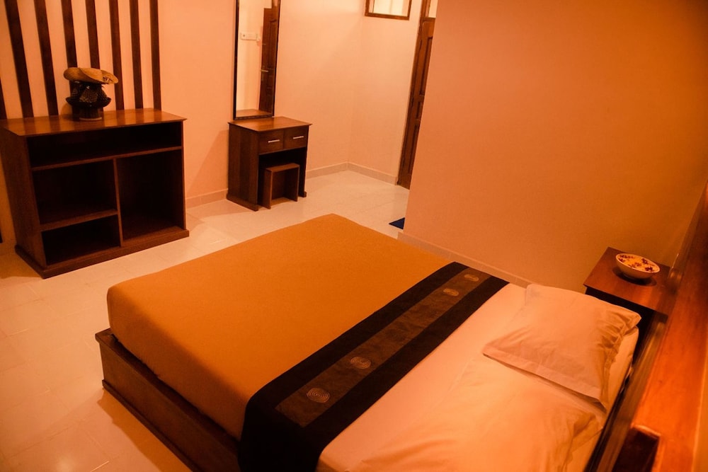 Suka Beach Inn 25/65