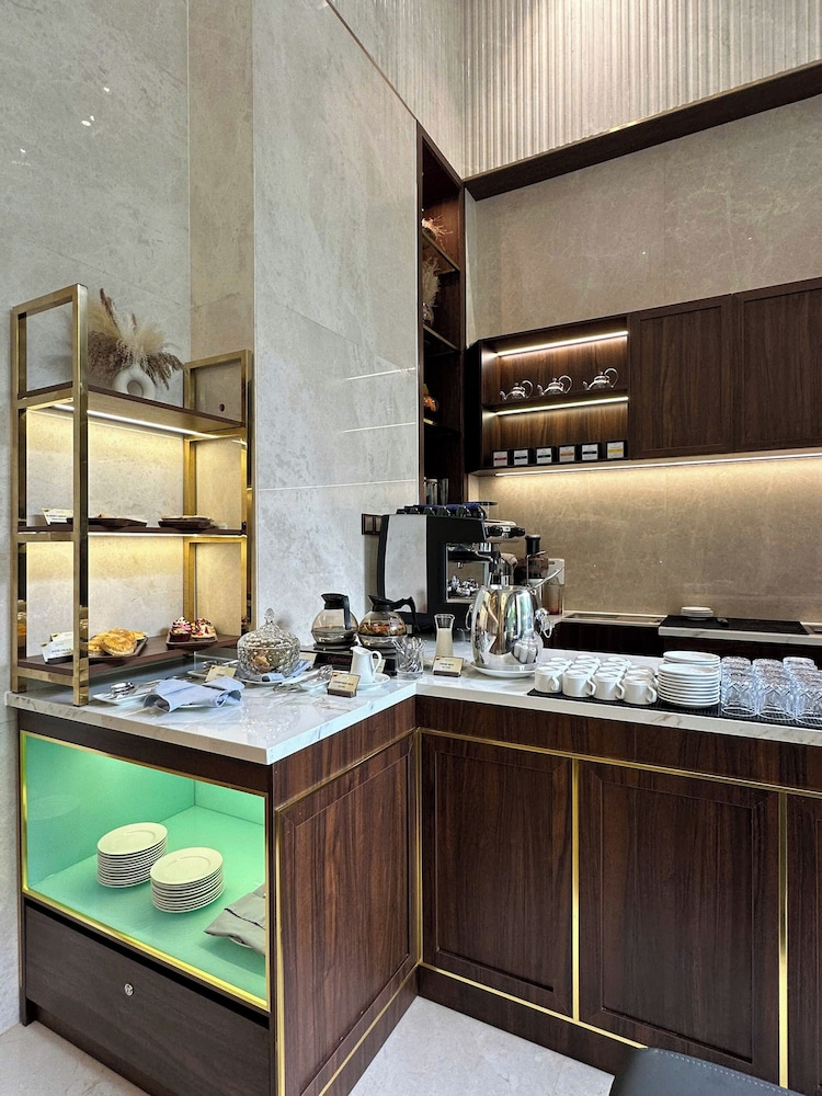 22Land Hotel Saigon 50/50