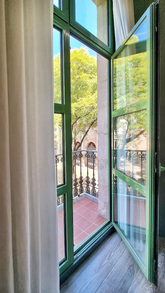 Sant Agusti Hotel 25/50
