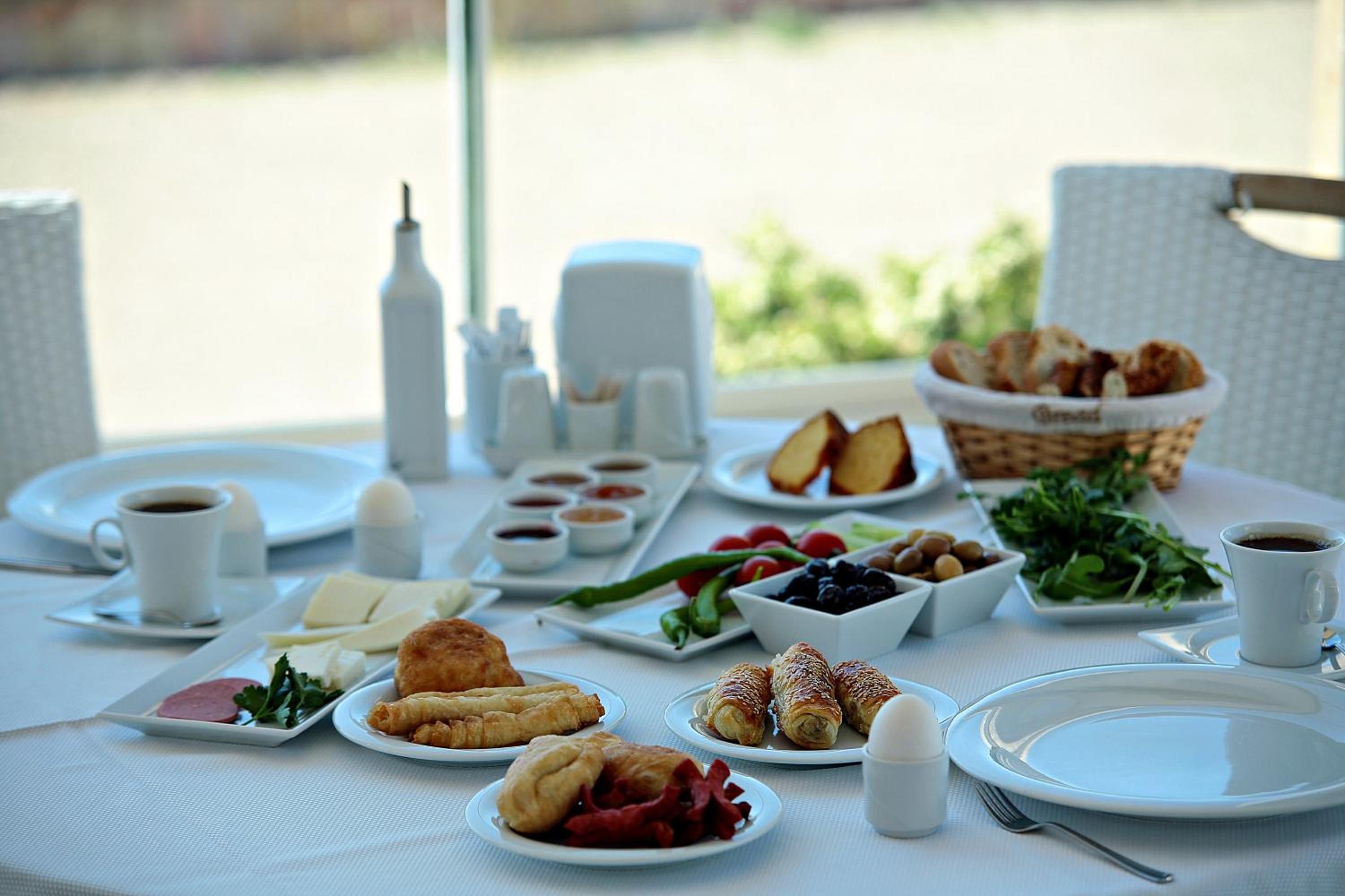 Cunda Kivrak Hotel 49/51