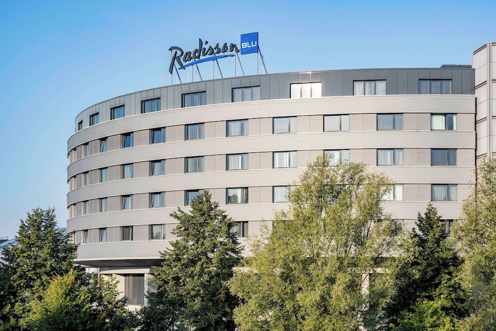 Radisson Blu Hotel, Hamburg Airport 2/66
