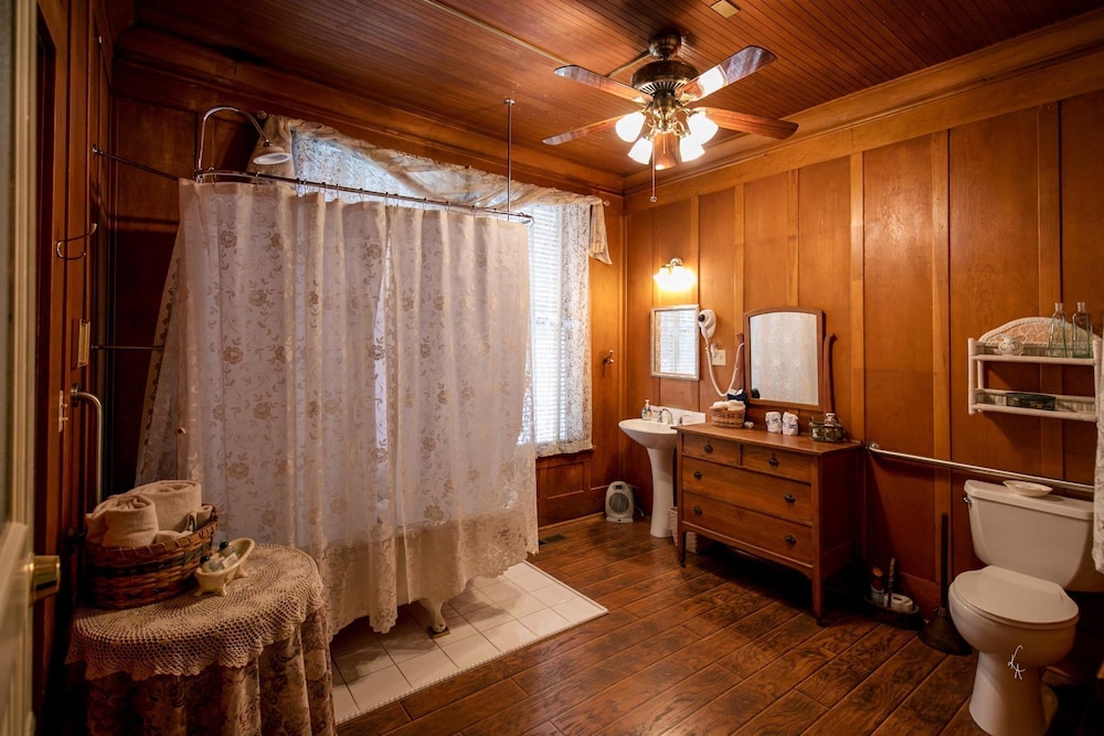 McCloud River Inn 22/50