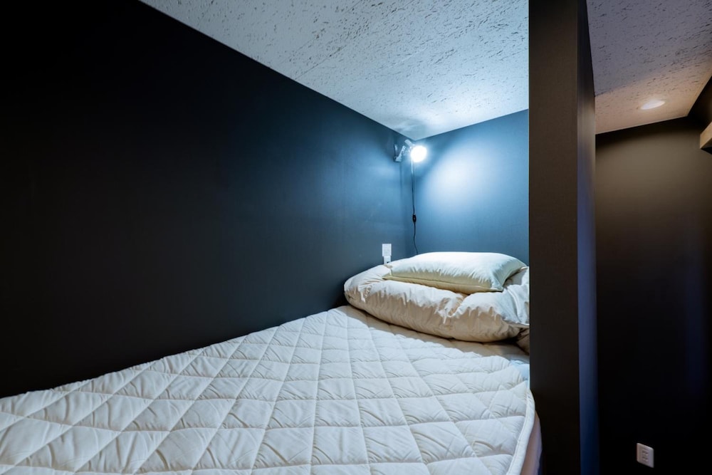 Bnb+ Costelun Akiba - Hostel Caters To Adult Female Only 15/50