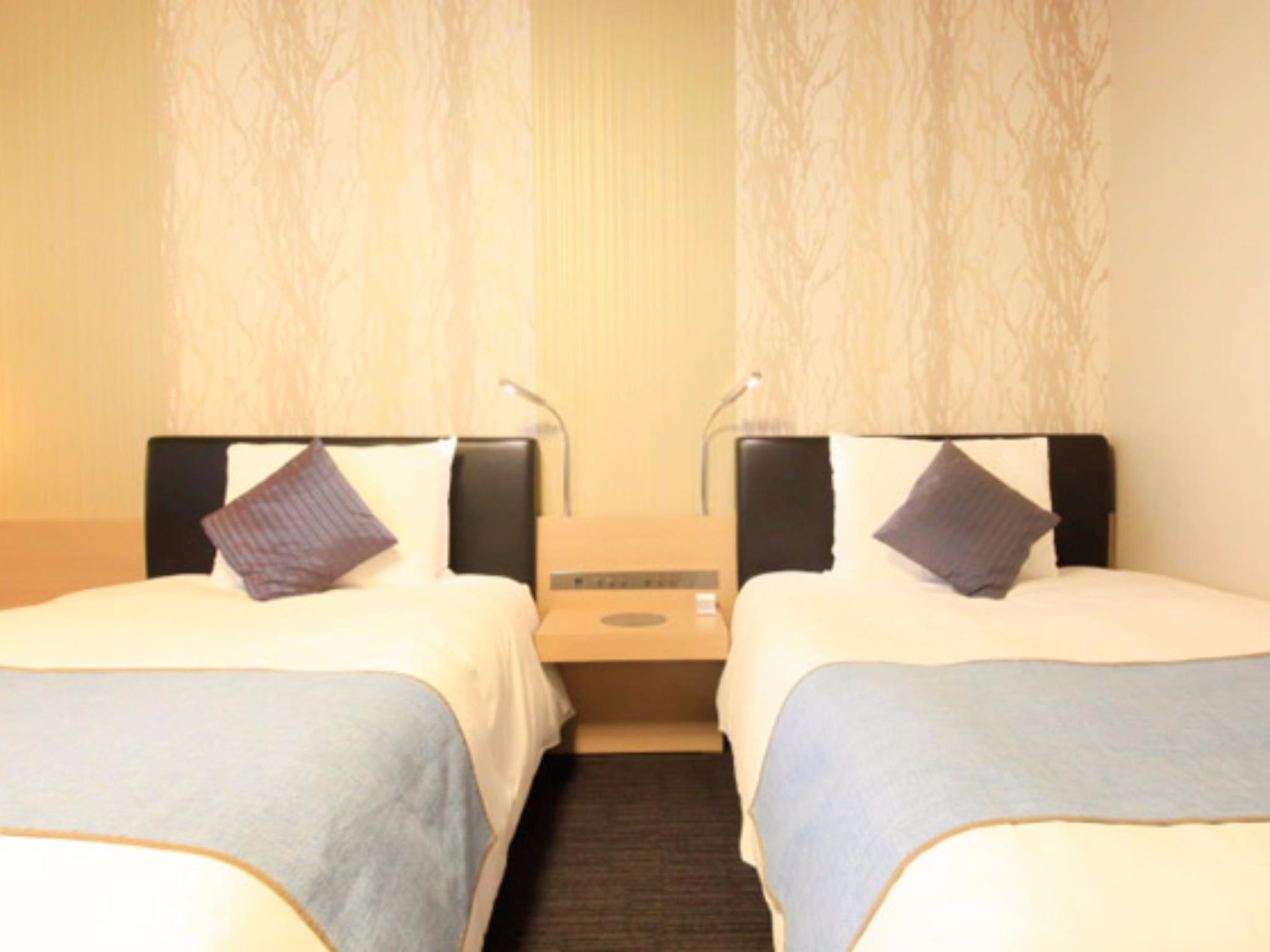 Semi Room, Moderate, 2 Semi Double Beds 2/3