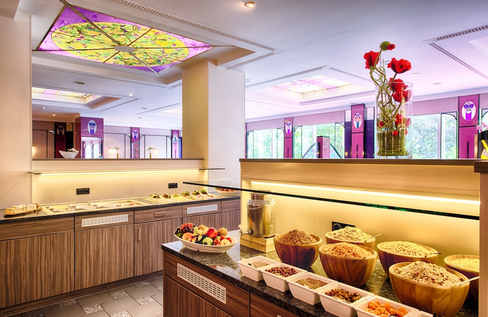 Leonardo Hotel Munich Arabellapark Ex Holiday Inn Munich Effnerstrasse 12/65