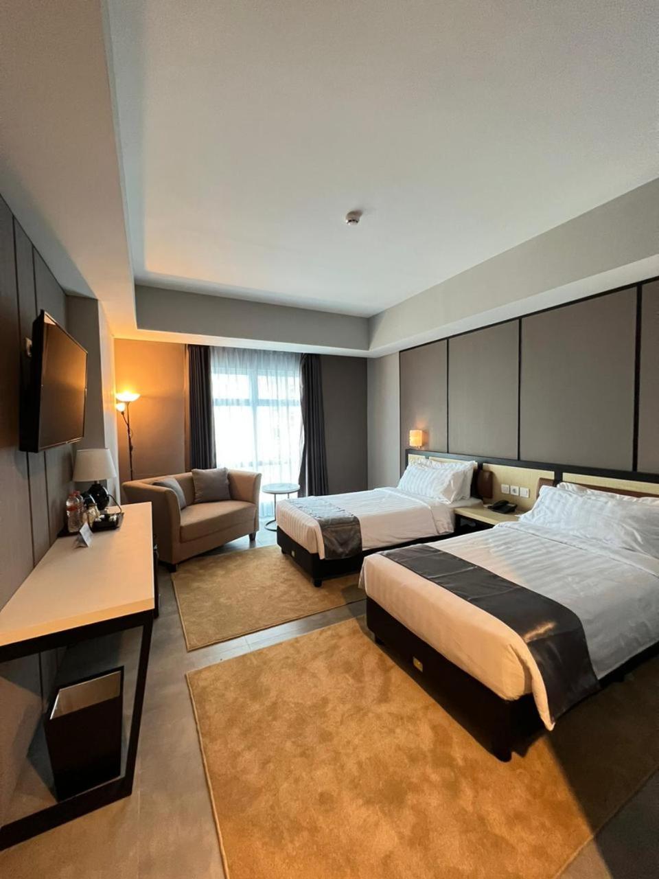 BeSS Mansion Hotel Surabaya 8/50