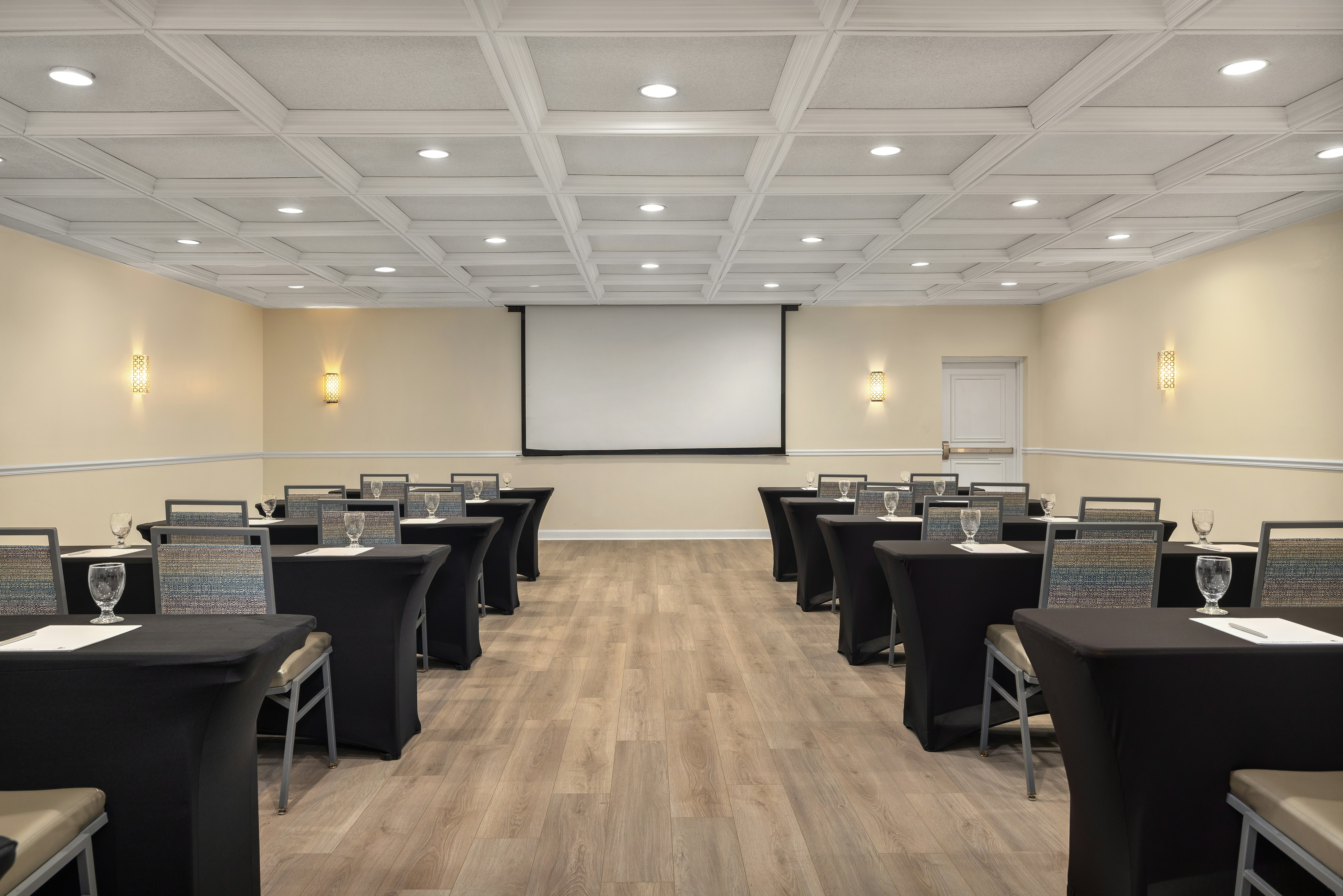 DoubleTree Suites by Hilton Hotel Melbourne Beach Oceanfront 50/69