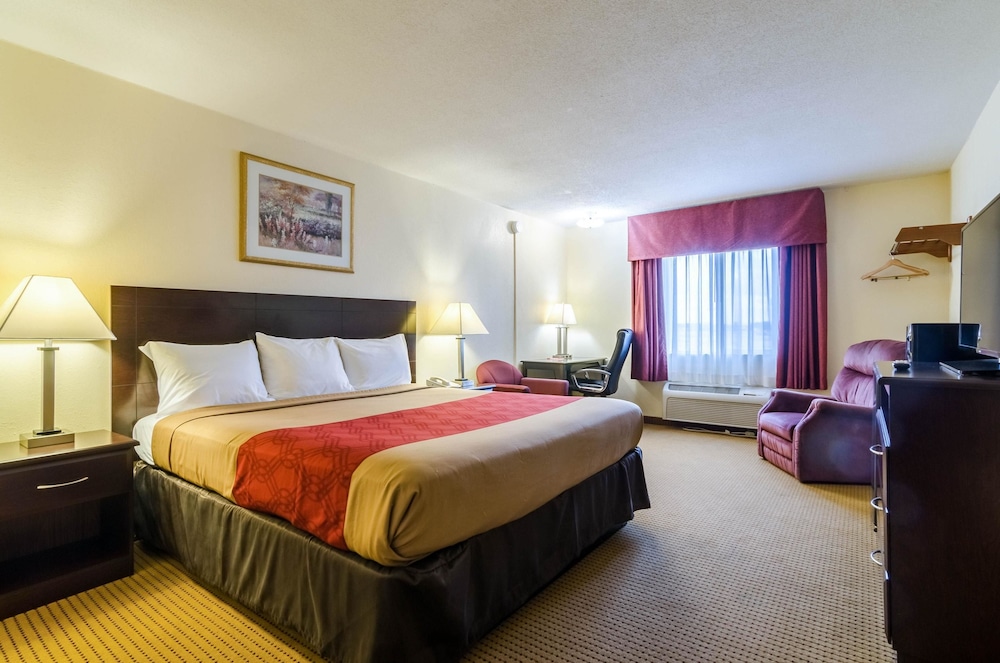 Econo Lodge Lexington, NE 16/44