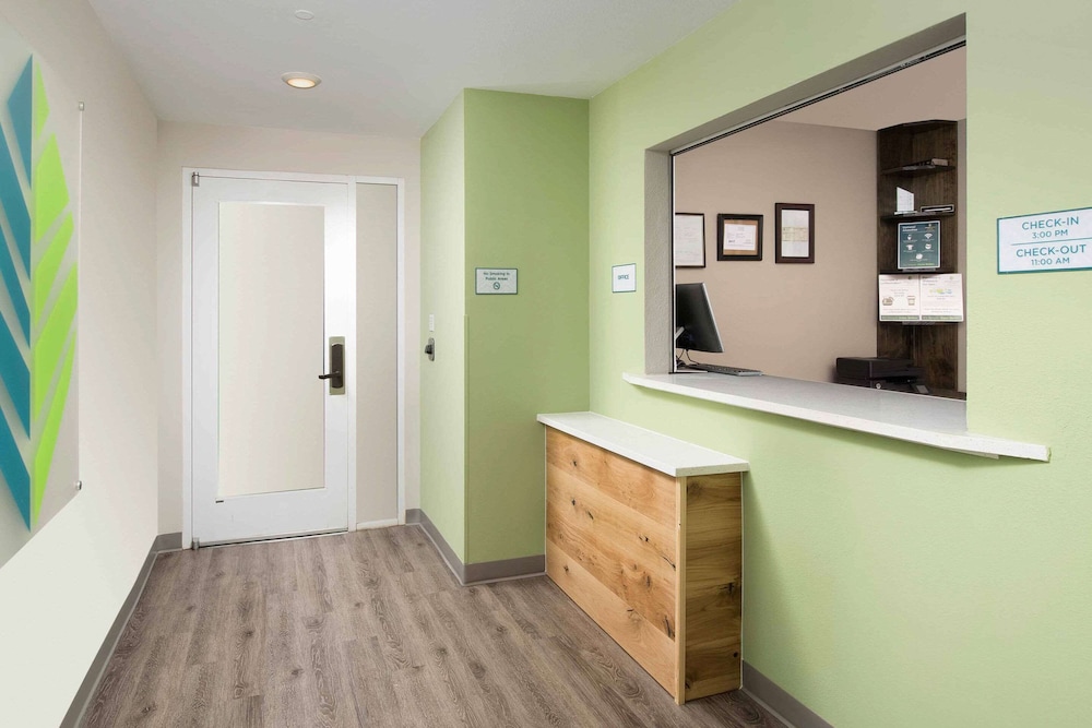 WoodSpring Suites Greenville Central I-85 4/31