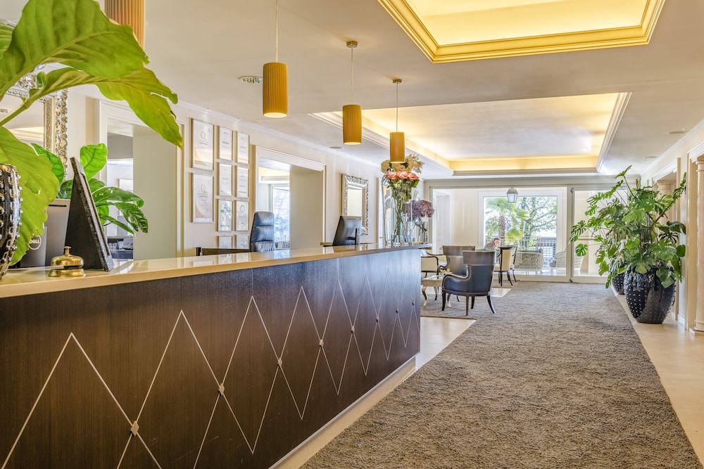 Villa Rosa Hotel 7/65