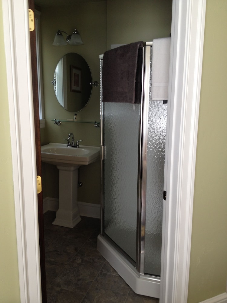 Red Lion Bed & Breakfast 36/36