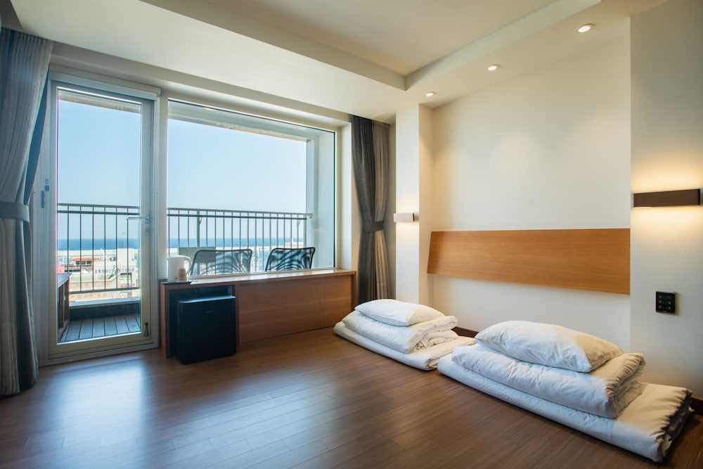 Winners Hotel 14/28