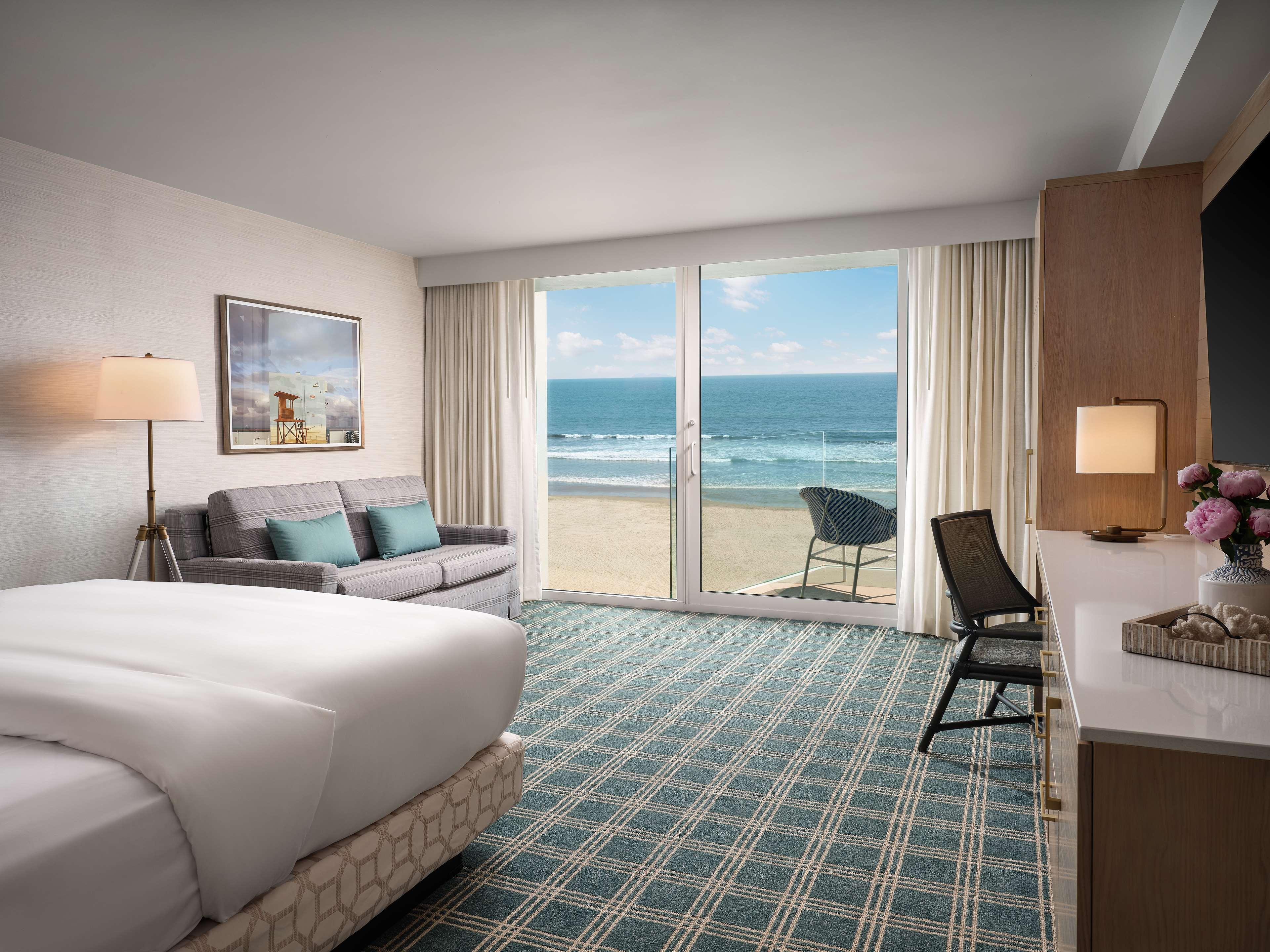 Room, Queen Bed, Ocean Front