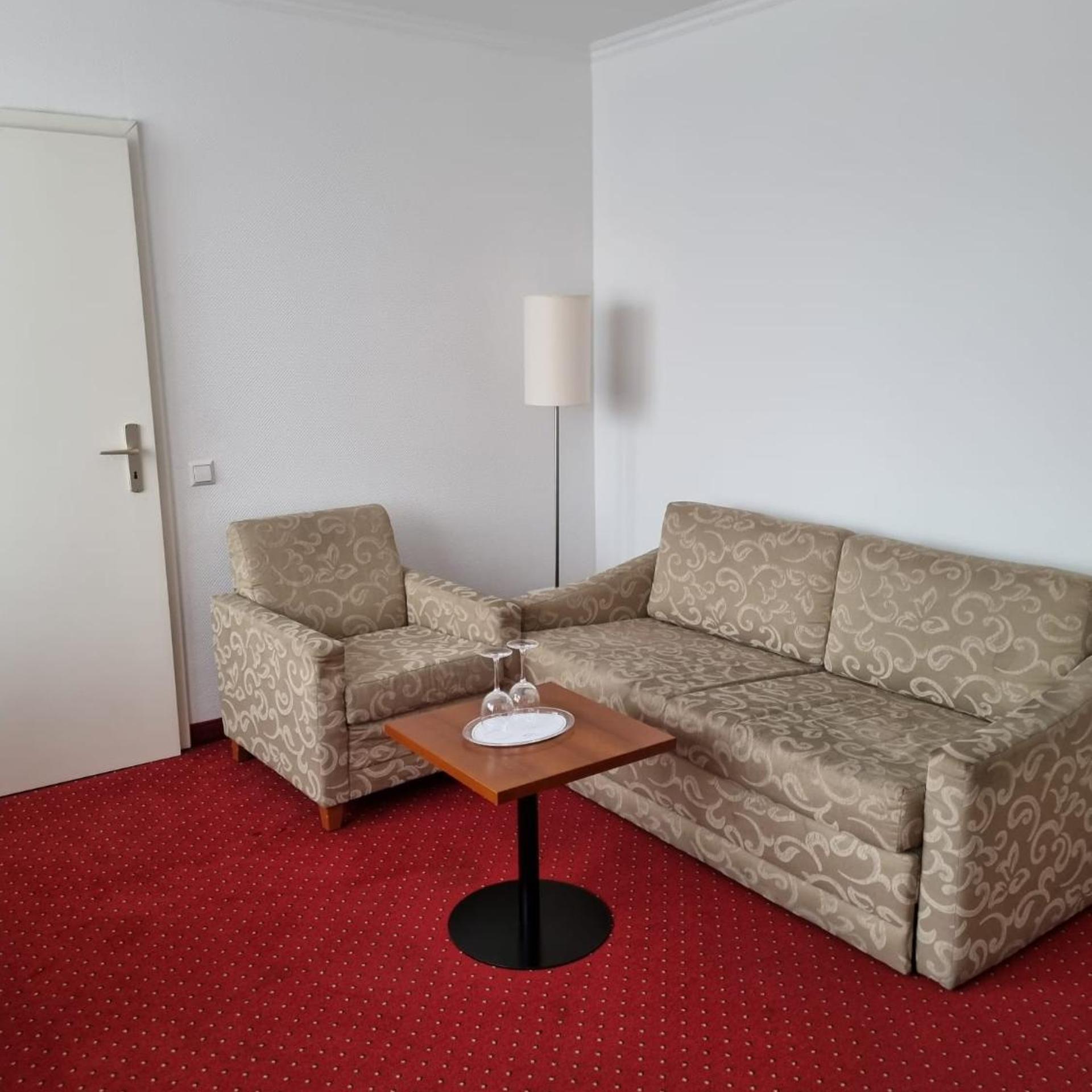 ROSENPARK LAURENSBERG HOTEL 34/45