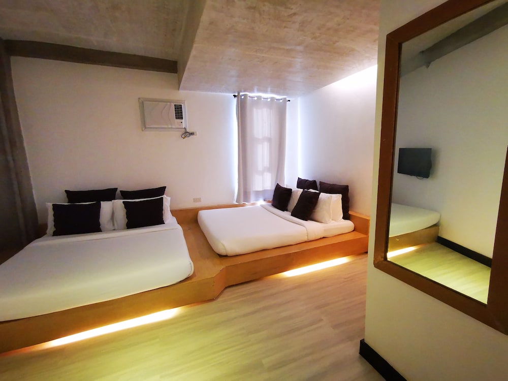 Urban Boutique Hotel 7/40