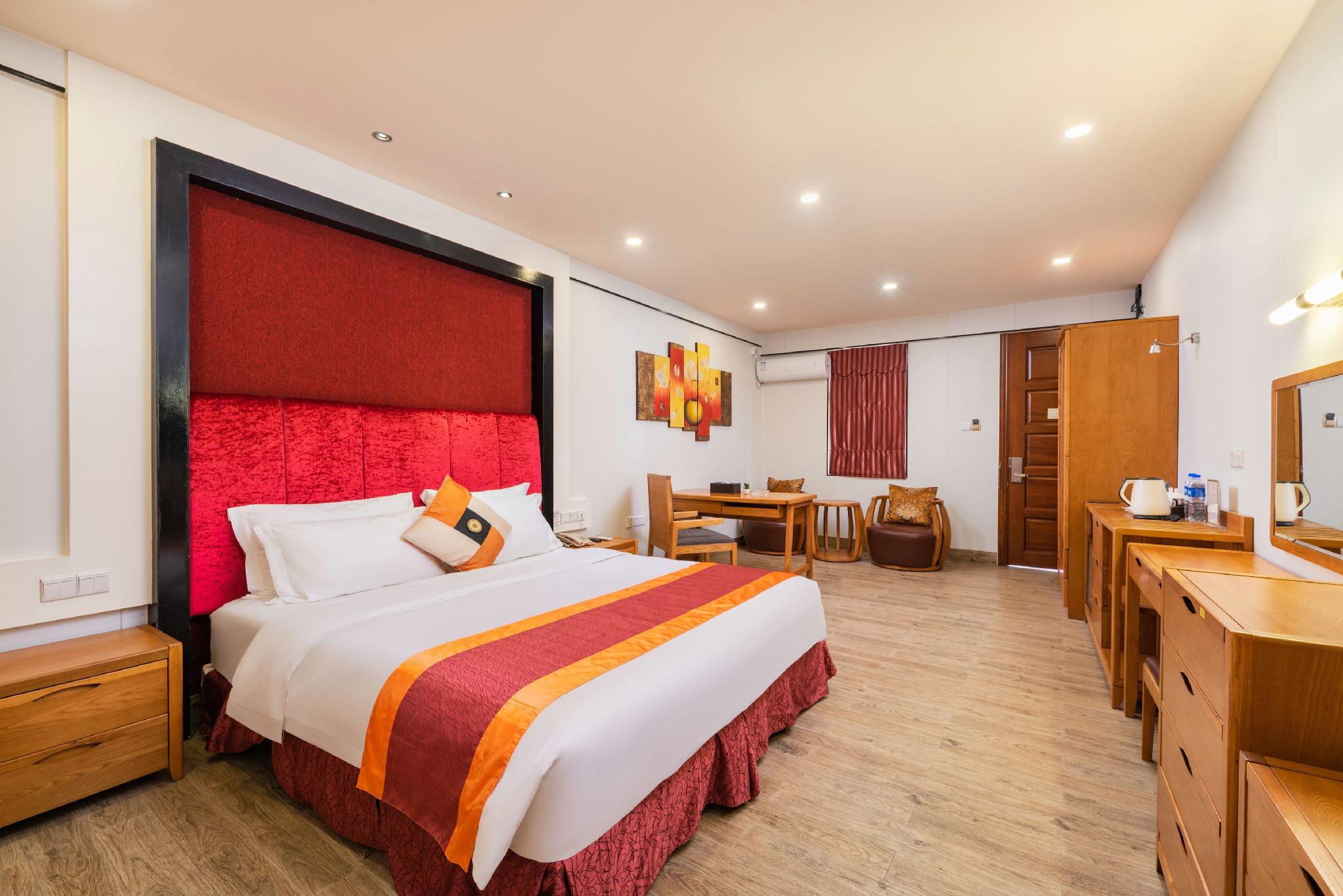Garden, Deluxe, Double Bed, Bathtub