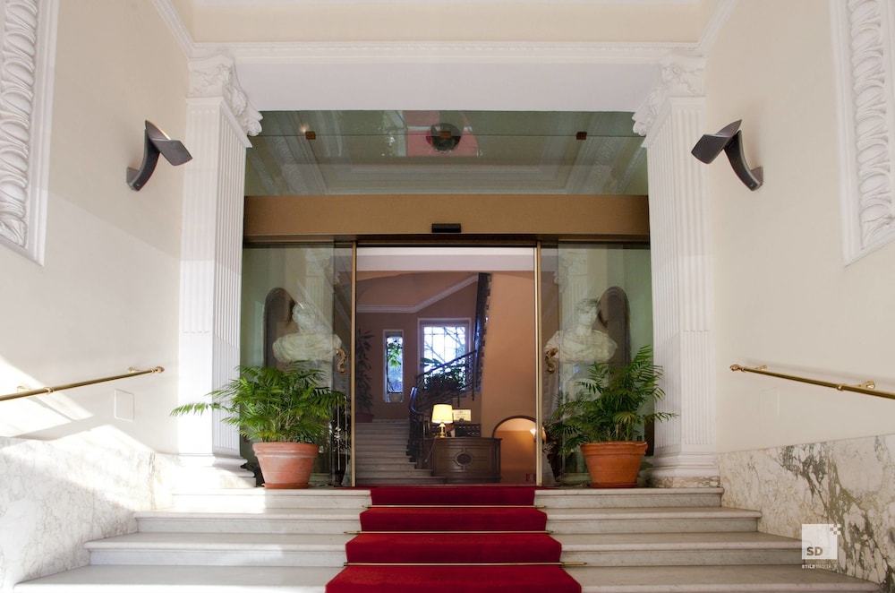 Aldrovandi Residence City Suites 7/75