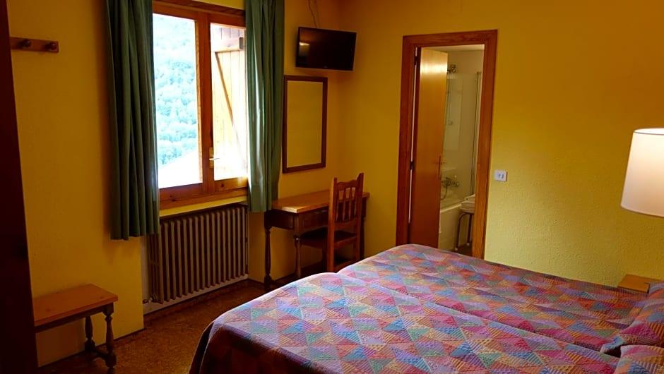Hotel Vicente 18/59