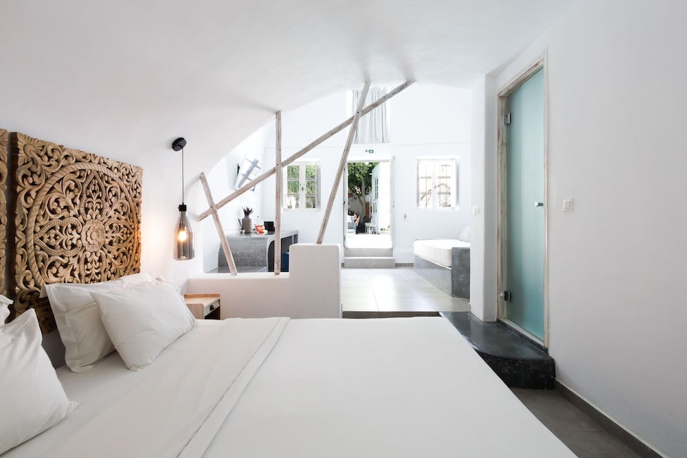 POOL, DELUXE, SUITE