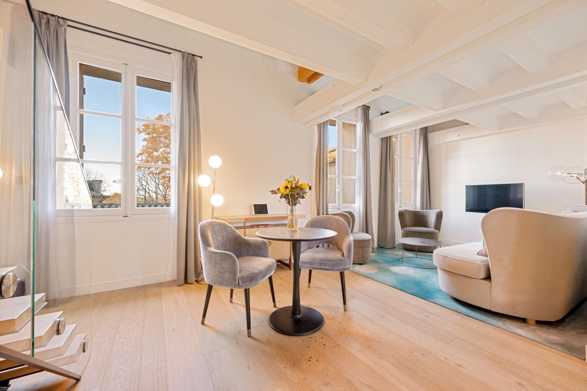 PRESTIGE, SUITE