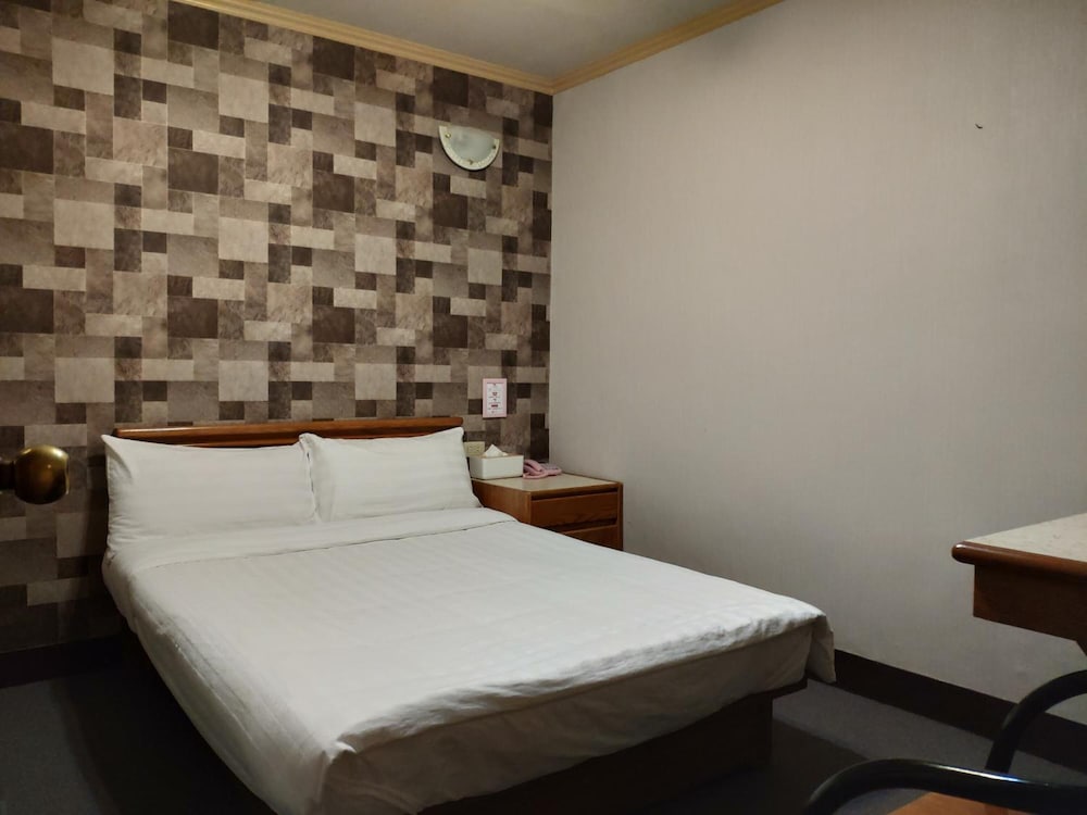 Rich Zone Hotel 5/30