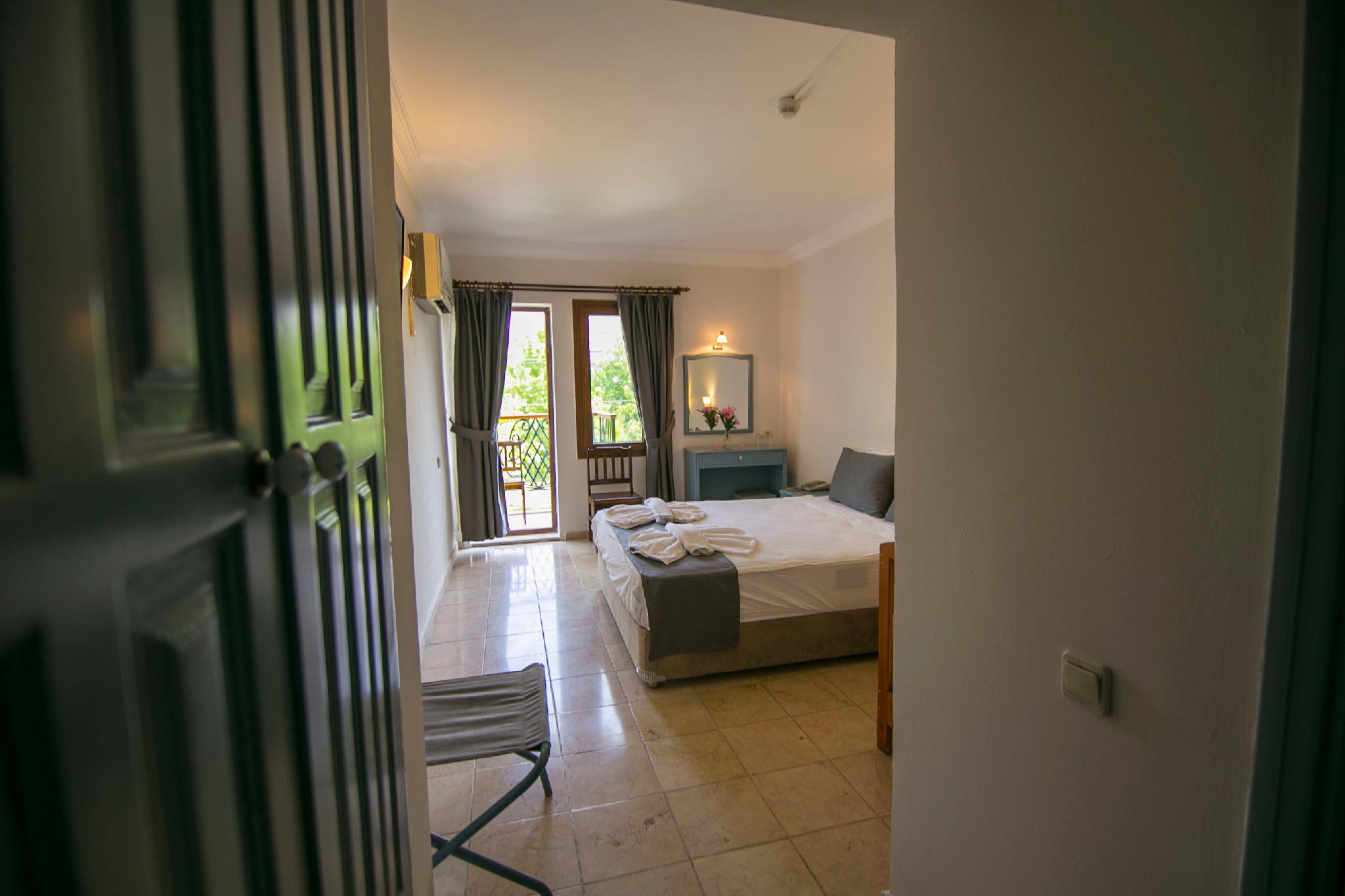 غرفة مفردة بسرير مزدوج، Kilim Hotel 3/3