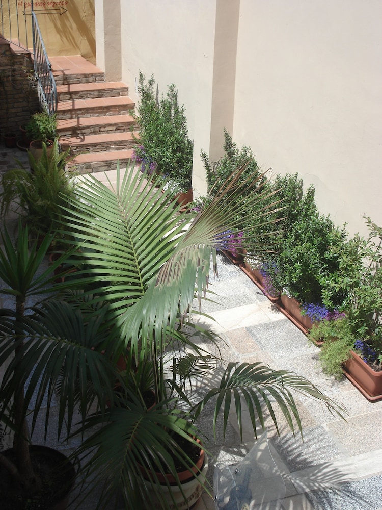 Il Giardino Segreto 33/38