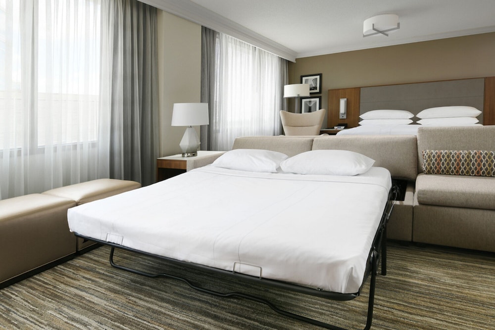 1 Bedroom, Executive, Suite, King Bed, Sofa