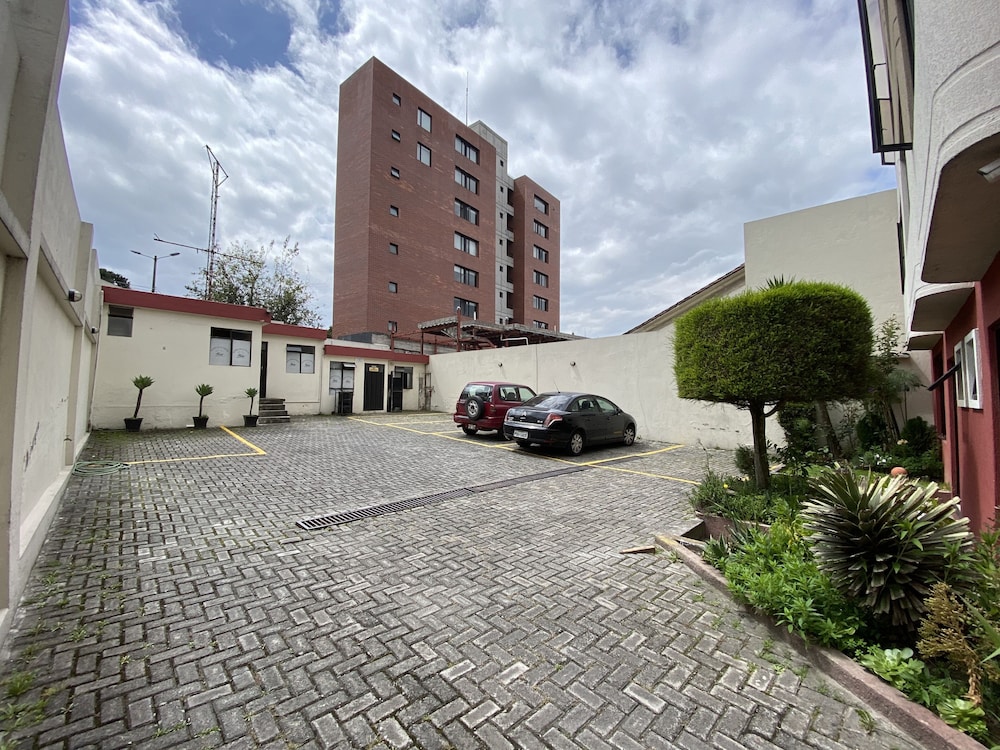 De La Mancha Hostal 56/61