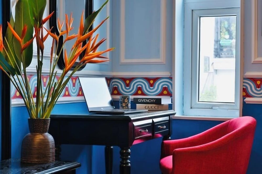 Oriana Boutique Hotel 52/55