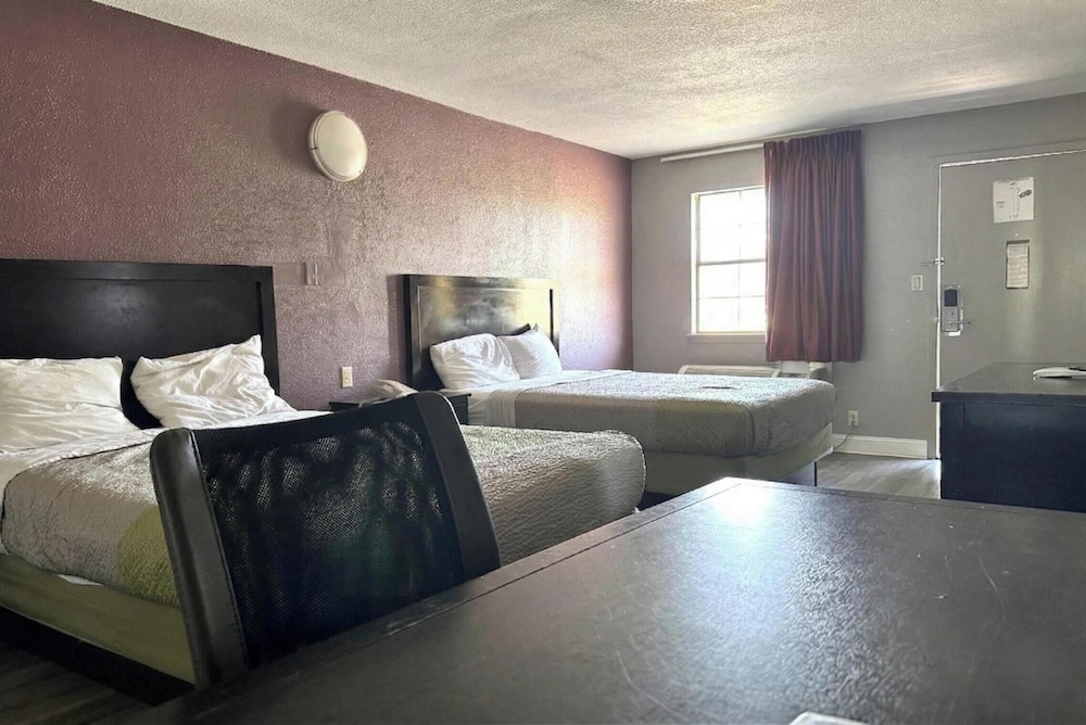 Diamond Inn Forrest City I-40 25/46
