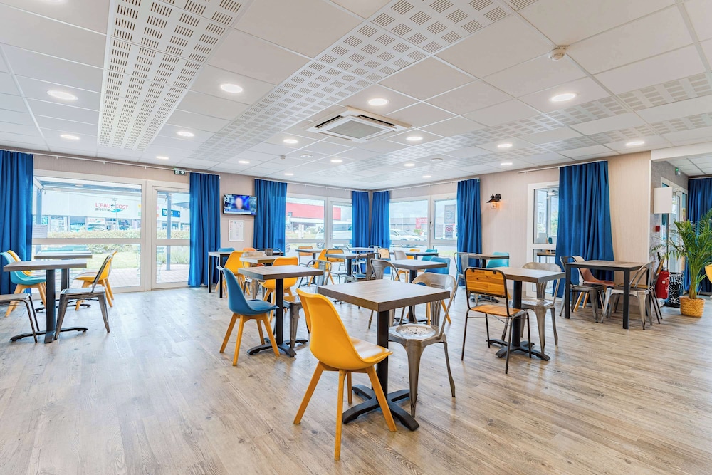 Kyriad Direct Tours Sud Chambray Les Tours 43/58