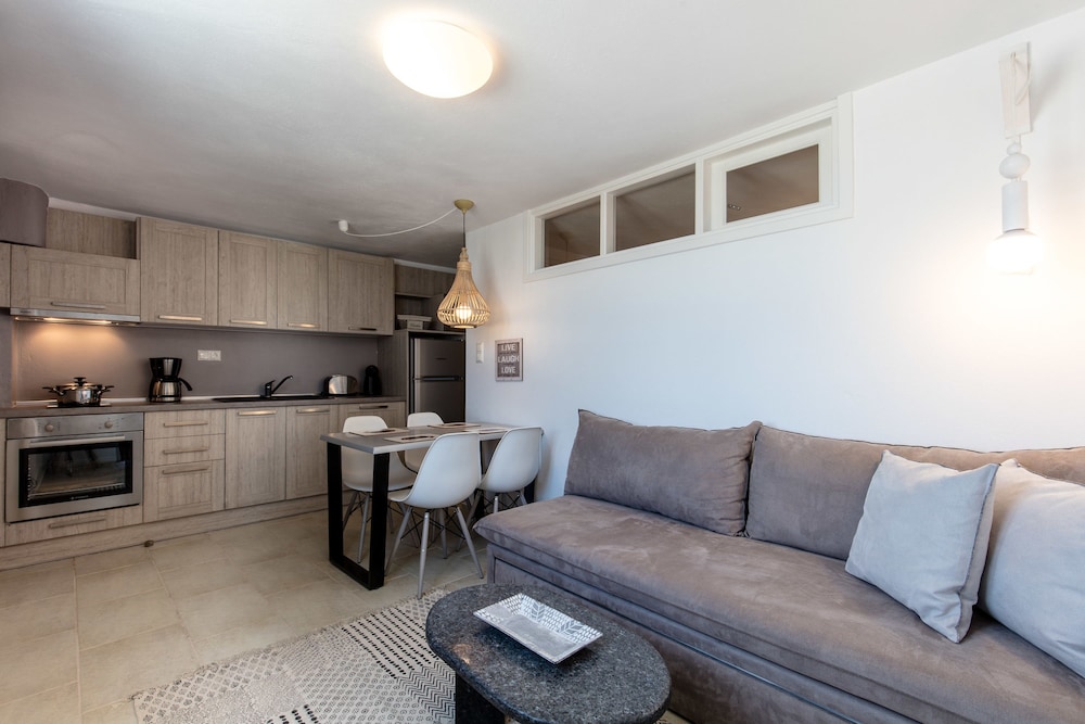 Apricot And Sea Luxury Villas 23/50