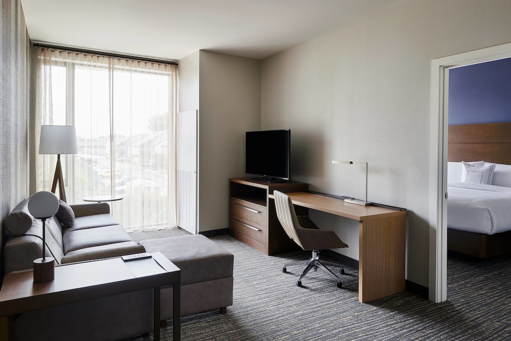 Residence Inn Dallas By the Galleria 43/48