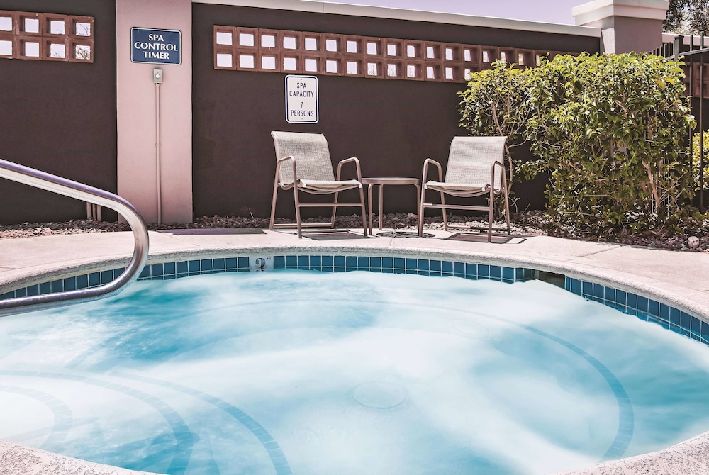 LA QUINTA INN AND SUITES BY WYNDHAM LAS VEGAS SUMMERLIN TECH in LAS VEGAS - NV