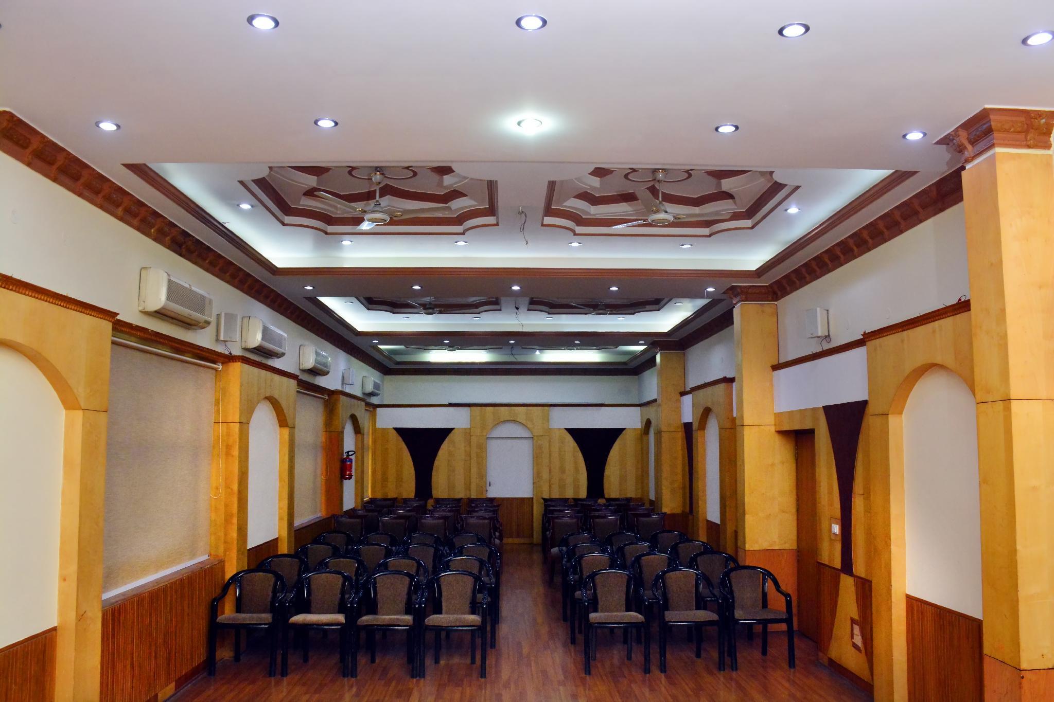 Vasundhara Palace 24/28