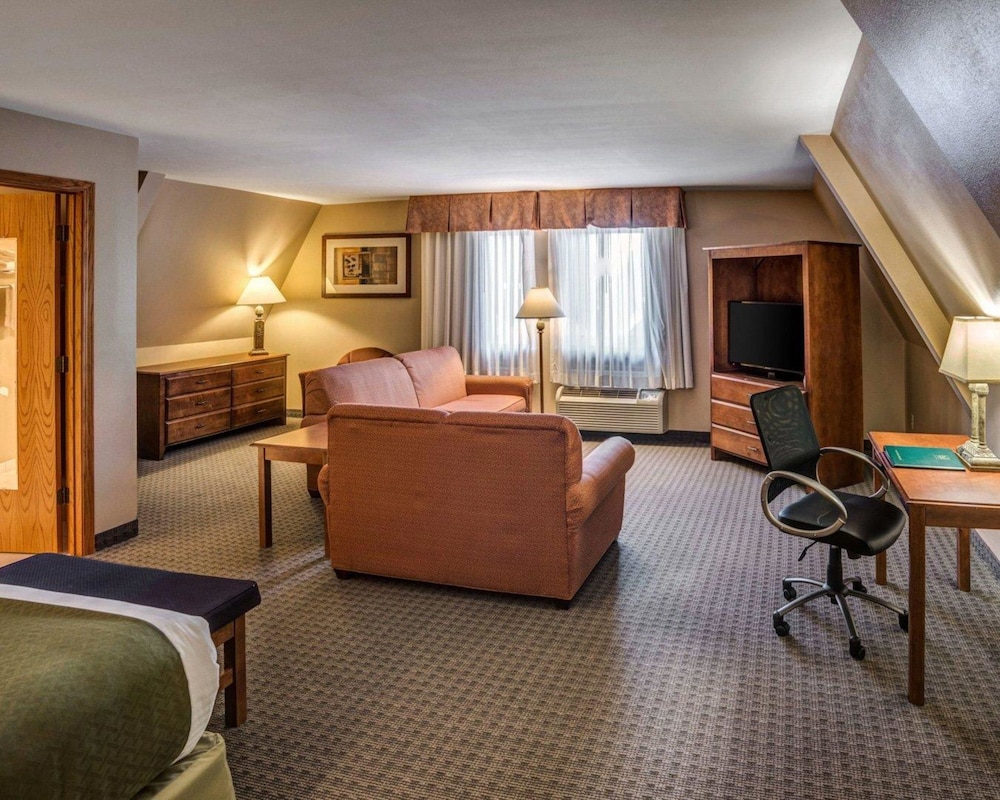 Quality Inn Ashland Lake Superior 30/49
