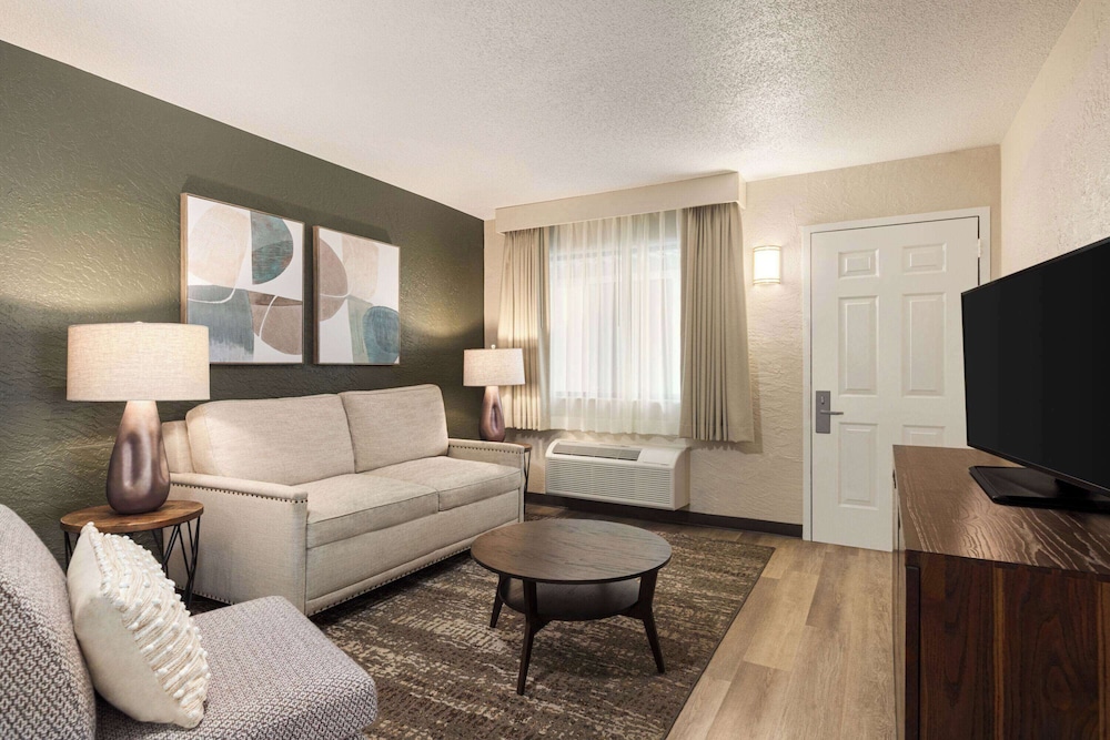 Mai Hana Hotel and Suites International Drive 31/55