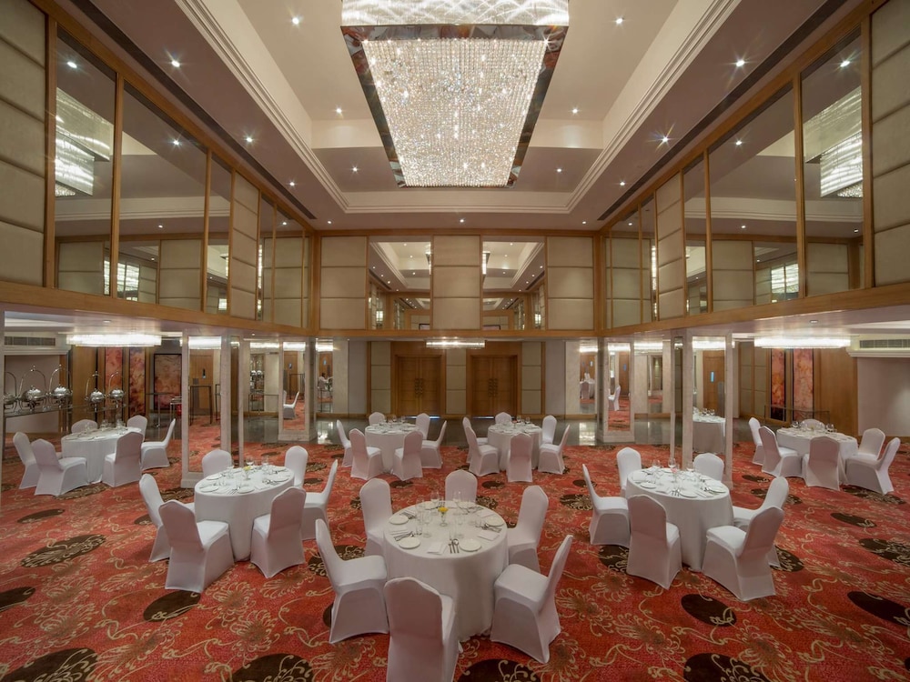Singhania Sarovar Portico 30/35