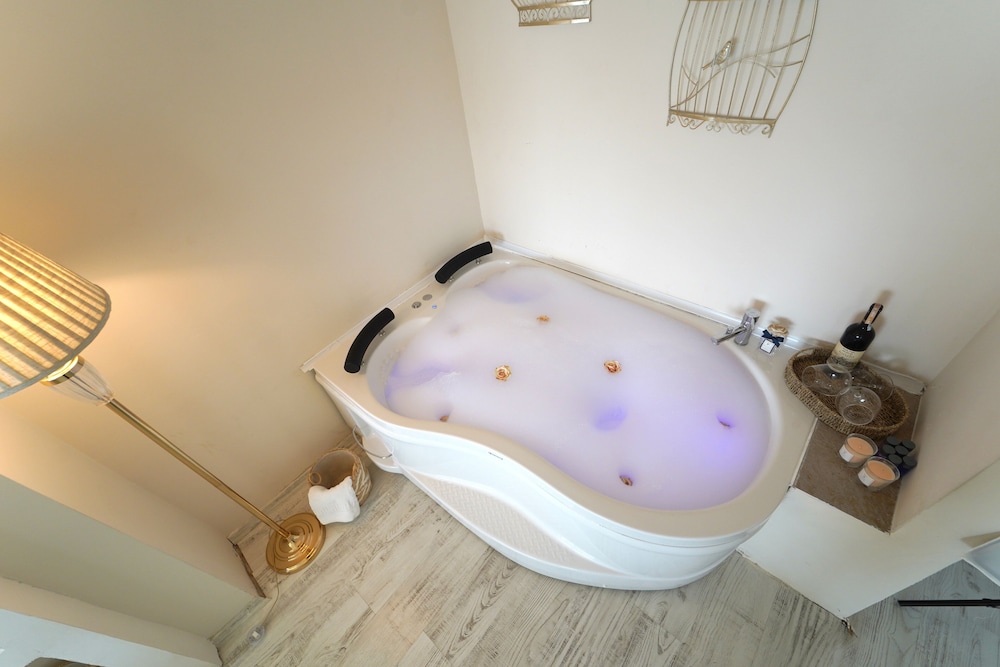 Cunda Dalyan Otel 26/49