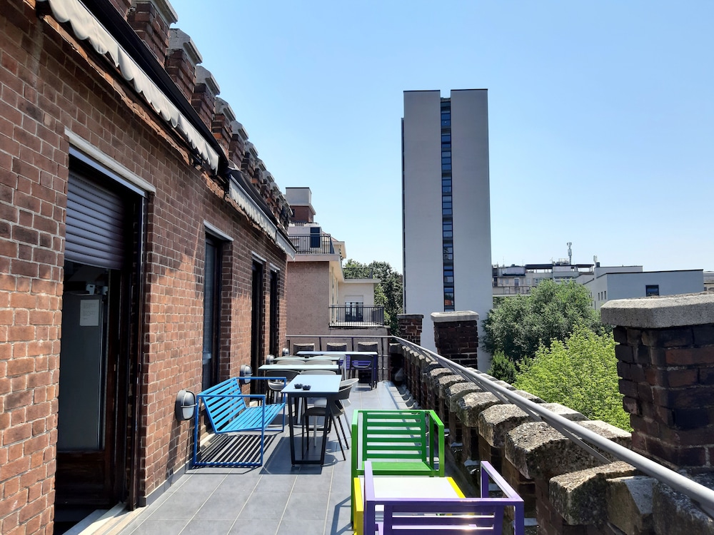 Babila Hostel 4/55