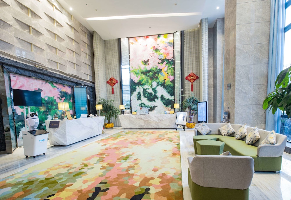 Ramada Encore by Wyndham Wuhan 31/42