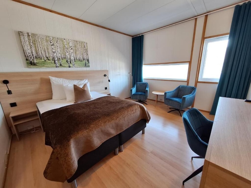 Tjeldsundbrua Hotel 14/50