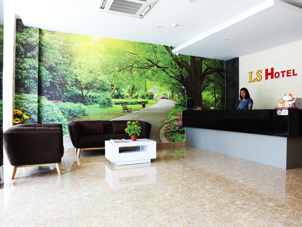 Ls Hotel 6/33