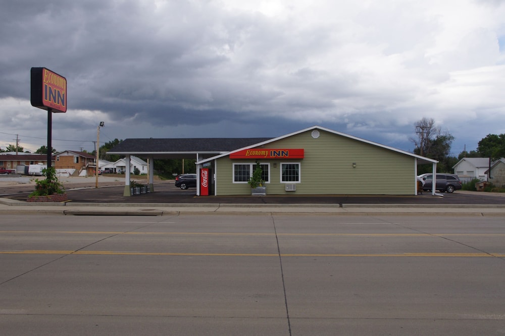 Economy Inn 37/45