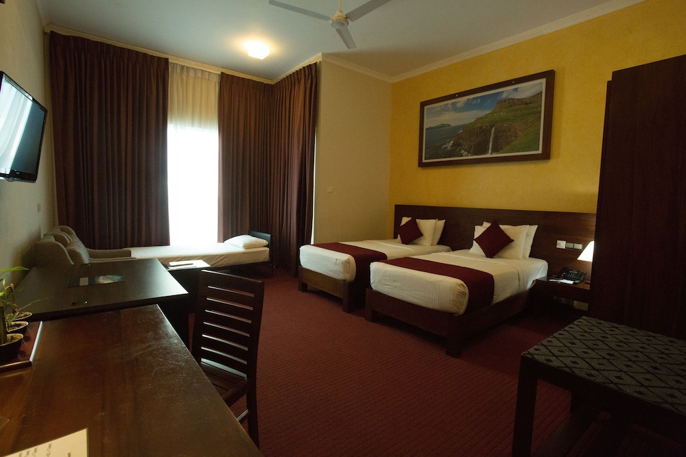 Mirage Colombo Hotel 36/81