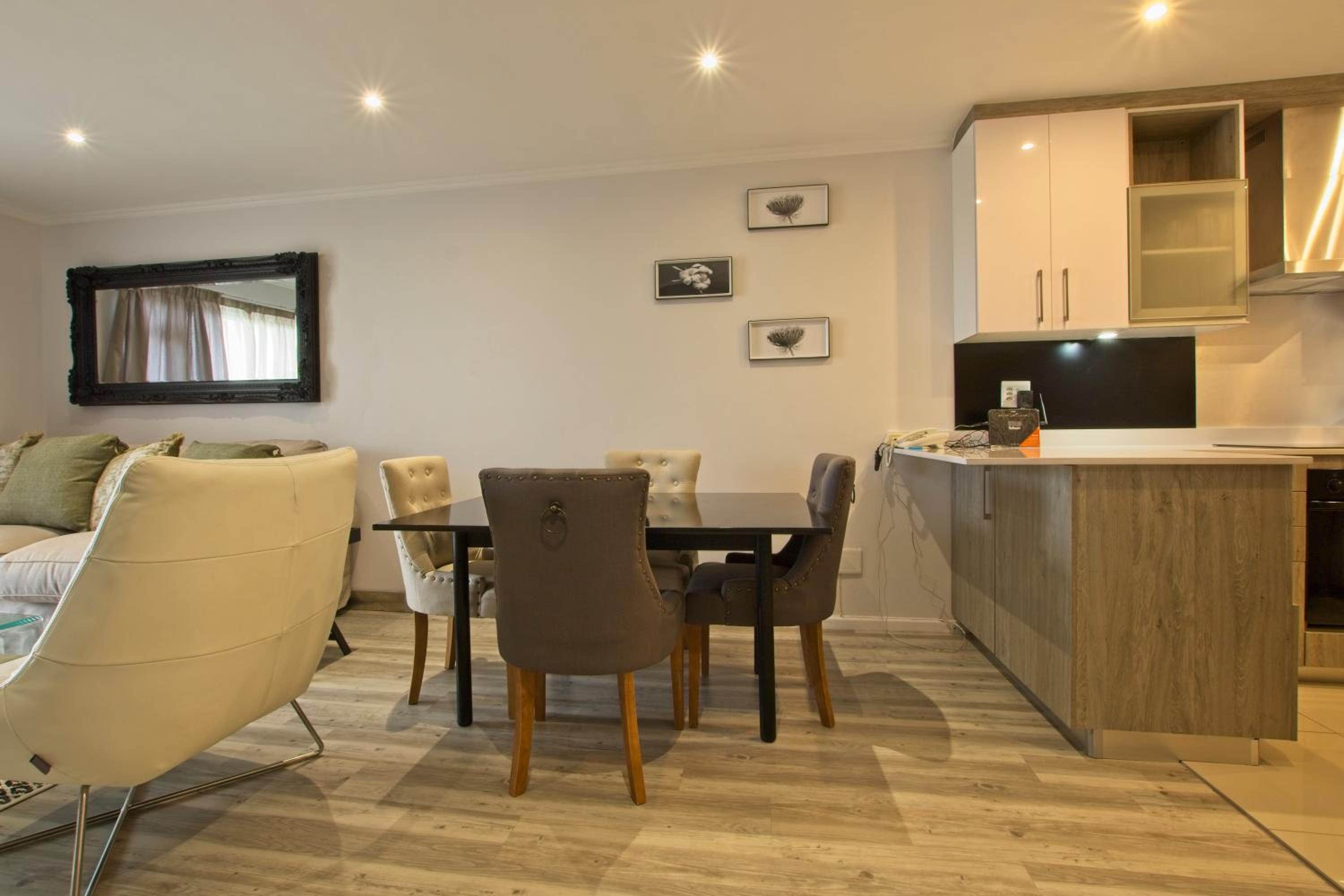 Modern Seaview Apartment 35/50