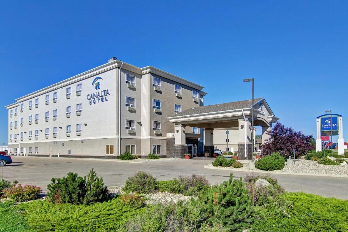 Weyburn Canalta Hotel 1/41